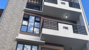 Unclassified image, 2 of 16, button - BN 5BR House With Mountain View (Tuba)