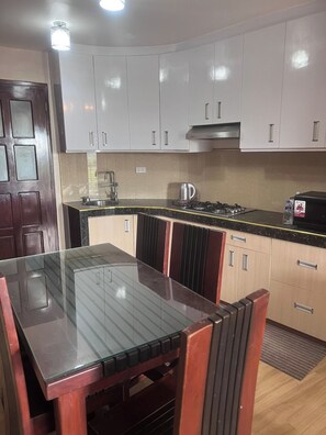 Ferienhaus, 5 Schlafzimmer, Raucher, Balkon | Innenbereich