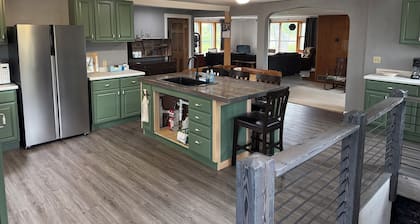 Rogers Creekside Ranch - Wessington Springs, SD - 3+ Bed, 1 Bath