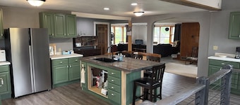 Rogers Creekside Ranch - Wessington Springs, SD - 3+ Bed, 1 Bath
