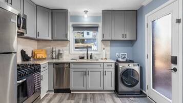 Microwave, oven, stovetop, dishwasher