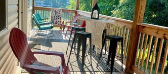 Dockside Dreamz- Full duplex lake fun for 12