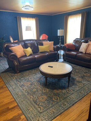 Living area - Long Term Rental: Speakeasy Vibes by the Lake -Your Hidden Getaway Awaits (South Haven)