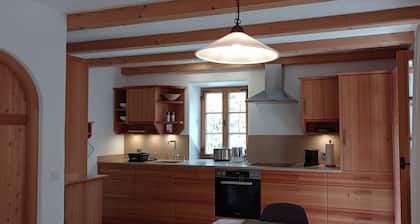 Living with the ceramist