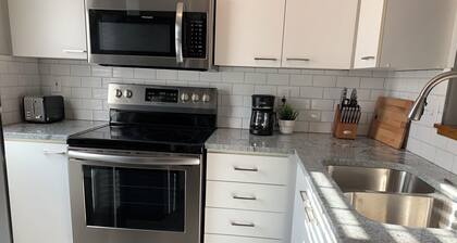 Northwest Townhouse Condo, Fitness Center, Pool