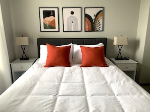 2 habitaciones, tabla de planchar con plancha, wifi y ropa de cama