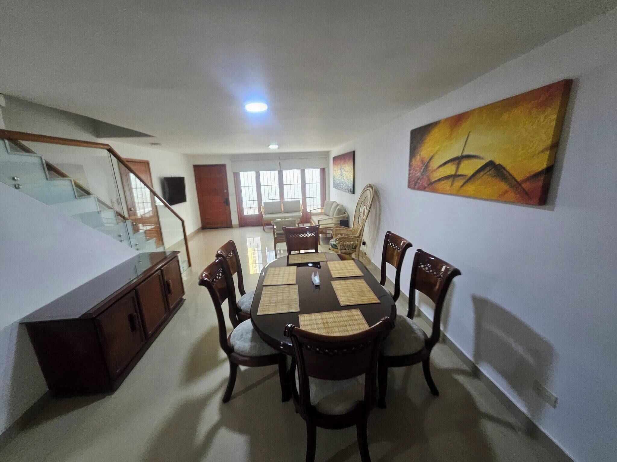 Dormitorio compartido, 1 habitación | Comedor