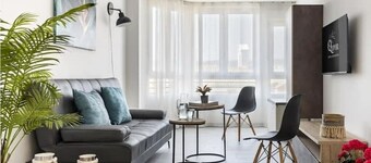 Ideal for families and groups, modern VFT, up to 5 guests and 5 minutes from downtown.