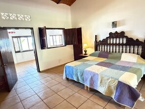 3 bedrooms, free WiFi, bed sheets