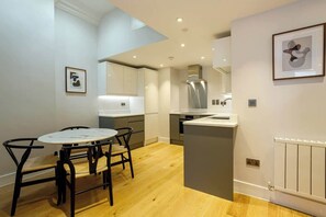 Dining - City Centre Duplex Apartment (Greater Manchester)