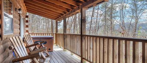 Tina de hidromasaje al aire libre