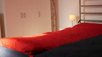 1 室のベッドルーム、WiFi (無料)、ベッドシーツ