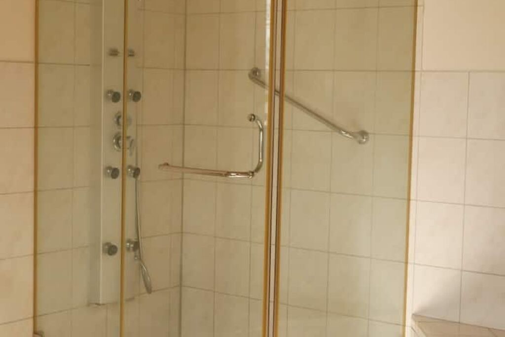 Bruser, håndklæder, Sæbe, Toiletpapir