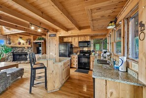 18-Kitchen