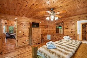30-Primary Bedroom