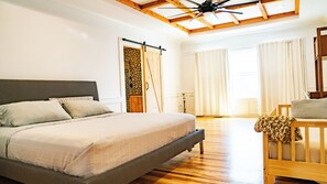 5 chambres, fer et planche à repasser, Wi-Fi, draps fournis