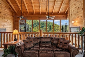 Smart TV, fireplace, DVD player