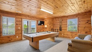 Games room - 9 Bedroom Retreat w/ Views & Pool Table (Sevierville)