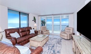 TV - Caper Beach Club Penthouse 2 (Fort Myers Beach)