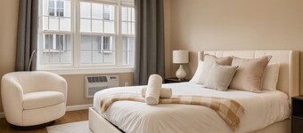 Modern Westville Nest Near Yale with Parking