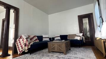 Smart-tv en een open haard