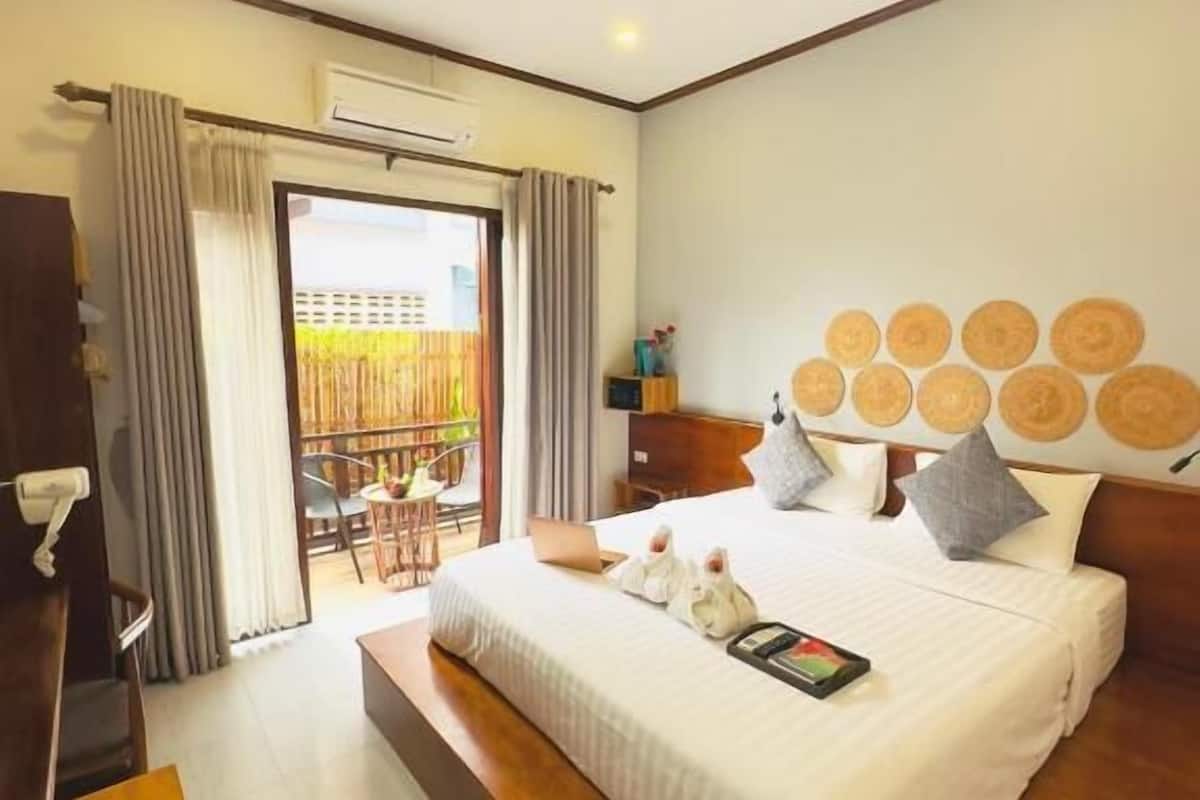 Deluxe Double Room, Balcony, City View | Free WiFi