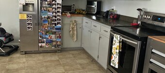 Charming 1-bedroom farmhouse 7 miles from downtown Athens