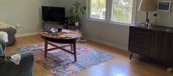 Charming 1-bedroom farmhouse 7 miles from downtown Athens