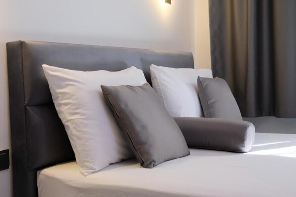 Habitación doble Deluxe | Escritorio y wifi gratis