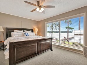 3 bedrooms, internet, bed sheets