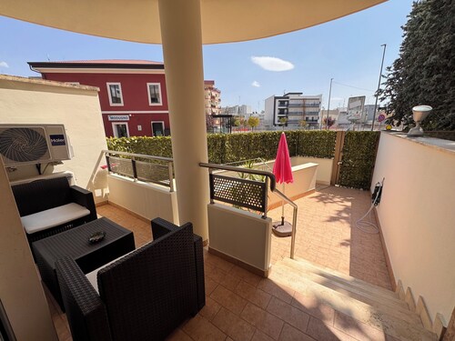 Independent Apartment near Bari Airport and Station