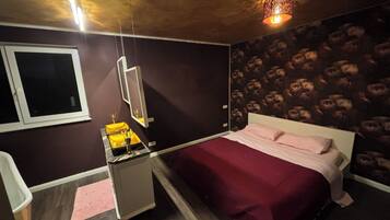 4 camere, Wi-Fi, lenzuola