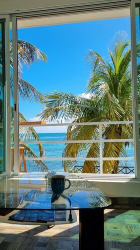 BEACH VILLA SEASIDE SUNRISE HAVEN VIEW 7 BEDROOMS