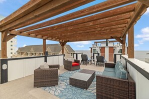 Terrace/patio - Carolina Skies - Rooftop Deck - Ocean Views (Carolina Beach)