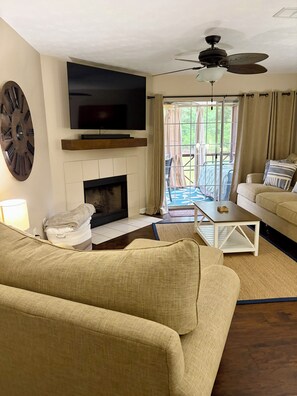 2 bedrooms, iron/ironing board, WiFi, bed sheets - Lake Martin Condo in StillWaters (Dadeville)