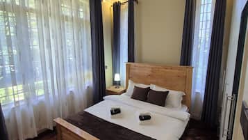 3 chambres, fer et planche Ă repasser, Wi-Fi, draps fournis