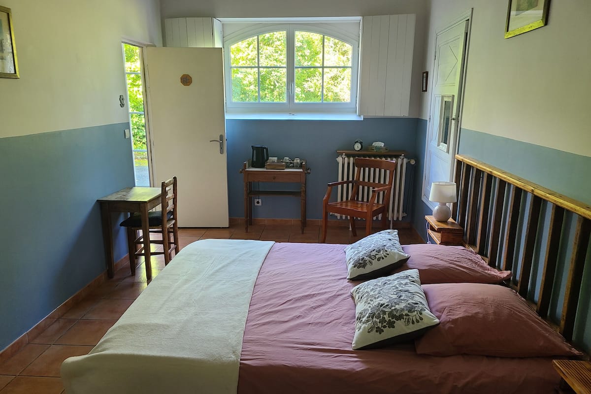 Double Room | Free WiFi