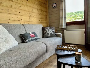 TV - Uralou-Panoramic view from the center of Les Gets (Les Gets)