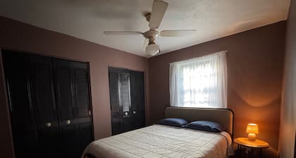 Delightful 3-bedroom house with Home Office and AC in North Little Rock