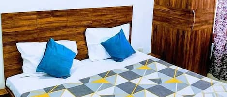 Deluxe Room, City View | Free WiFi