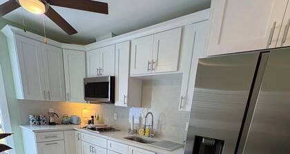 Perfect apartment with AC in charming Valrico, and bbq outdoor area , relaxing