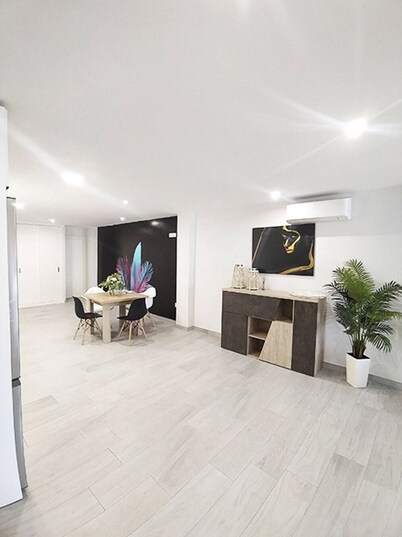 Modern apartment in Andújar, up to 5 guests, ideal for families and pets