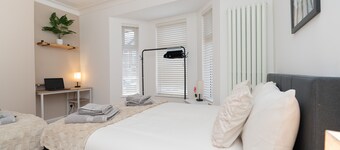 Open Mind Property - 7 Beds & Free parking