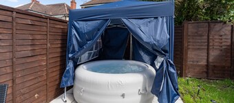 Open Mind Property - 7 Beds & Free parking