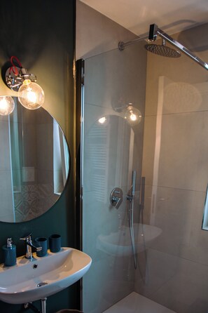 Bathroom - Castellinaria Holiday (Castellana Grotte)