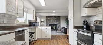 4BR/3BA Mountain-View Retreat in The Pinery – Near Parker, CO