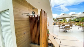 Apartment, Smoking | 2 bedrooms - Apto c Varanda Piscina e Churrasqueira - Imbassa (Mata de São João)