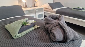 Iron/ironing board, WiFi, bed sheets
