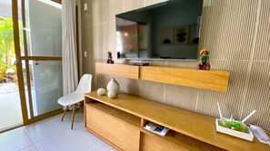 Apartment, Smoking