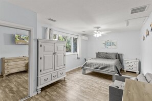 3 عدّة غرف نوم وواي فاي وملاءات أسرّة